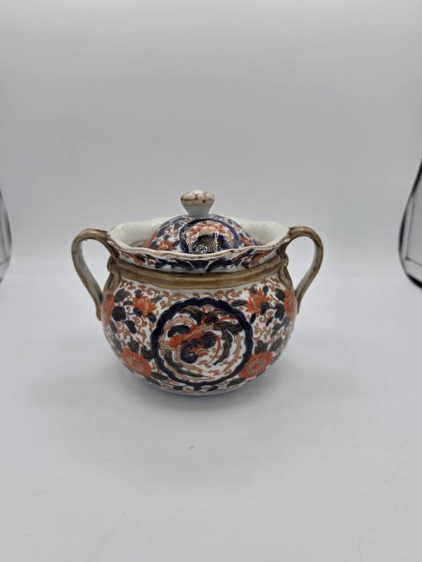 Authentic Imari Pot With Lid Edo Period Excellent Condition Collectors Item