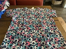 UA Scrubs Scrub Top Womens Size Large Circles Print Short Sleeve Work Shirt