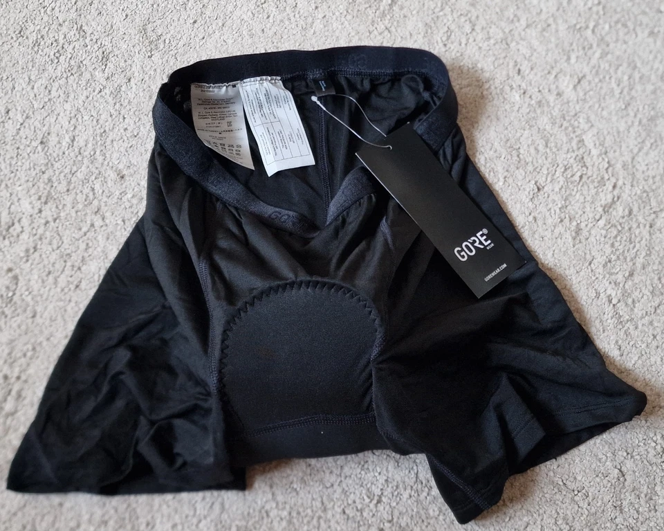 Pantalón Corto Capa Base GOREWEAR C3+ Talla Mediana 40 Foto 4 de 4