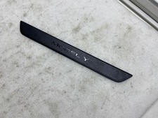 Tesla Model Y 2023 Einstiegsleiste Zierleiste vorne 149430100B RSD11240