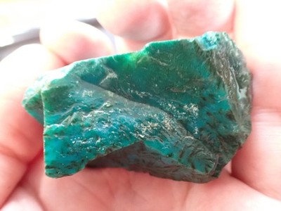 Gem Silica Rough 76.2g Ray Mine 1980's Greens and Blues - Stunning