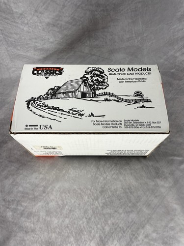 Allis Chalmers G w/Plow 1:16 Scale Diecast Farm Tractor Replica by Scale Models - Picture 2 of 5