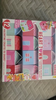 Haribo Heart Town Classroom Valentines 12 Count Craft and Candy Kit