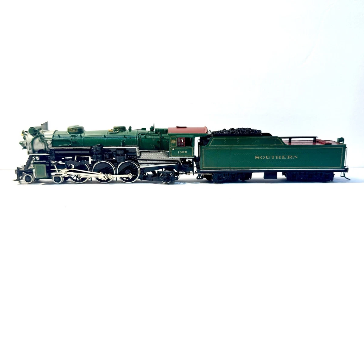 Gray Southern Pacific HO Steam Locomotive Model Railroad