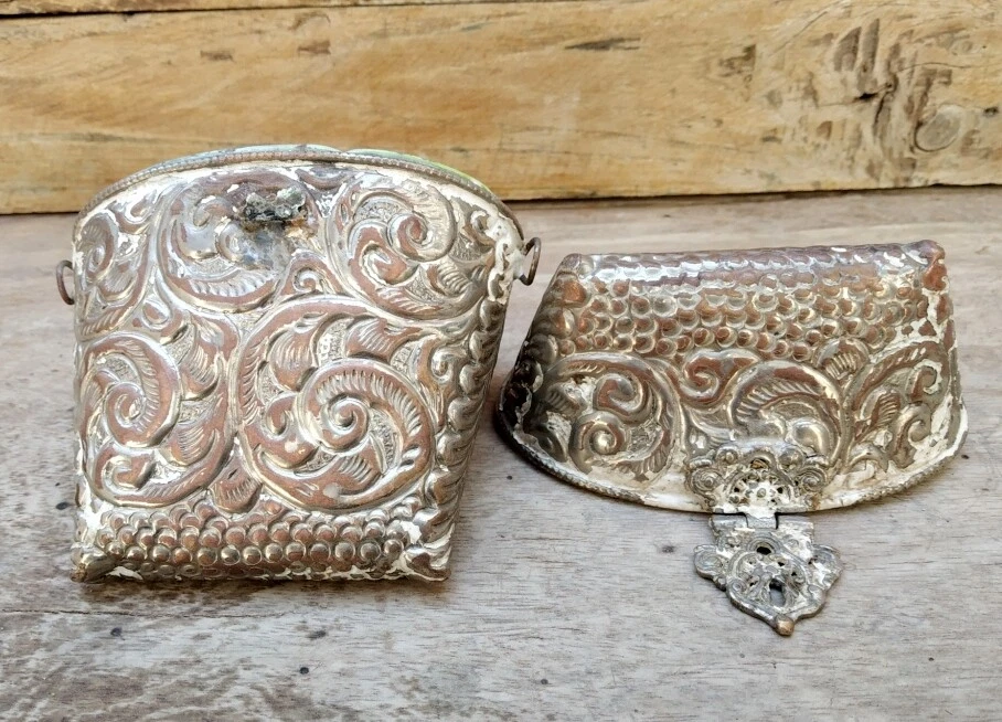 Cartera de mano vintage de mujer tallada floral de cobre coleccionable Foto 4 de 4