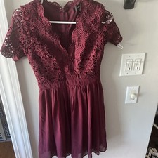 Lulus Dress Juniors Burgundy/Wine Lace Dress - Size XS- Sweetheart neckline.