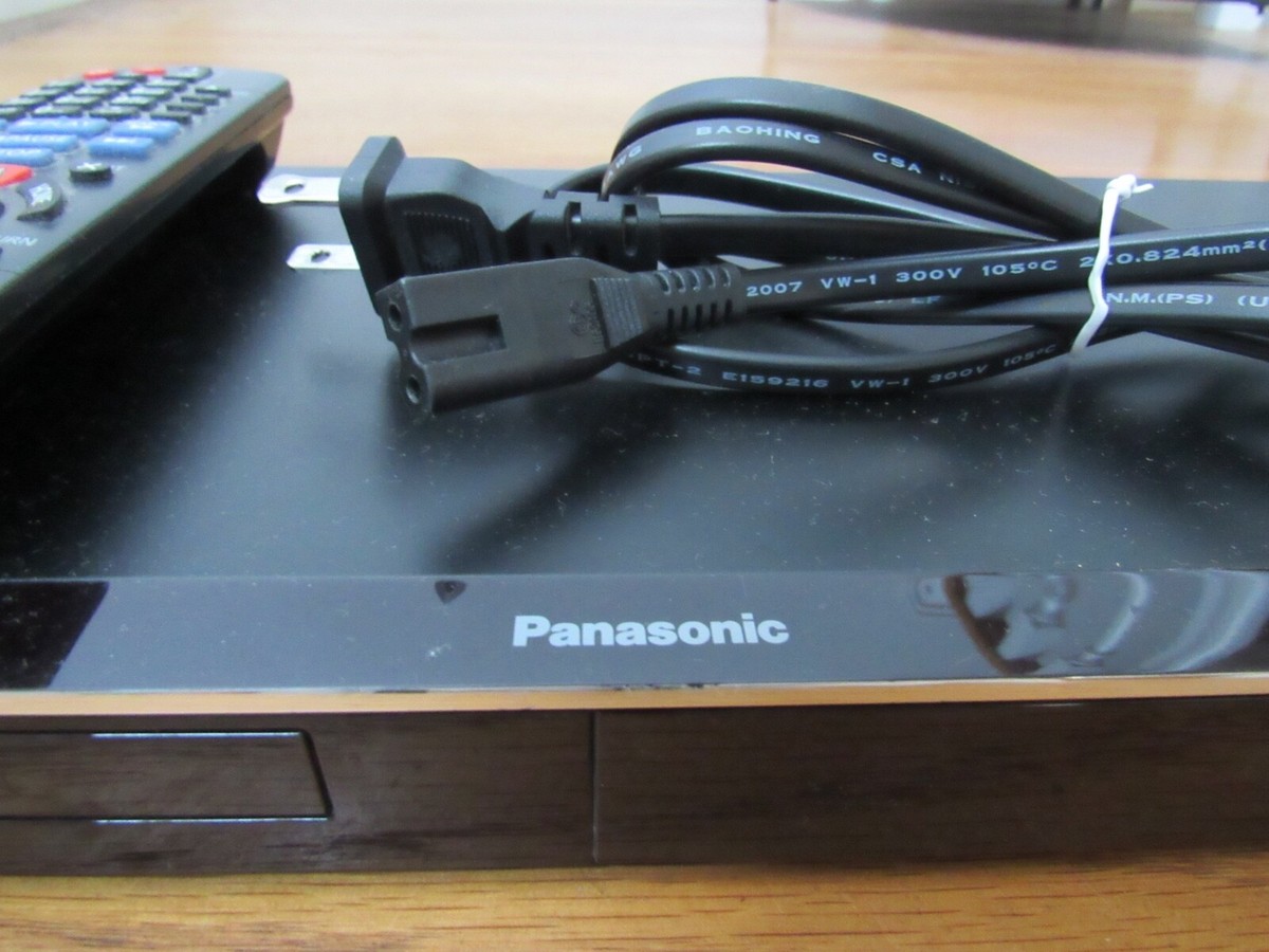 Panasonic 3D Blu-Ray DVD Player DMP-BDT230 with Remote 3D WiFi SD
