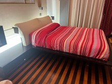 letto moderno wenge' con comodini integrati e cassettiera
