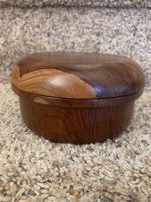 Vintage Hard Wood Coaster Set in Box 5 Coasters And Covered Box