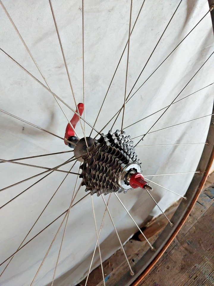 Zipp 101 700c Tubular Rear Wheel 130mm 28 Spoke 10 Speed Campagnolo - Image 2 of 4