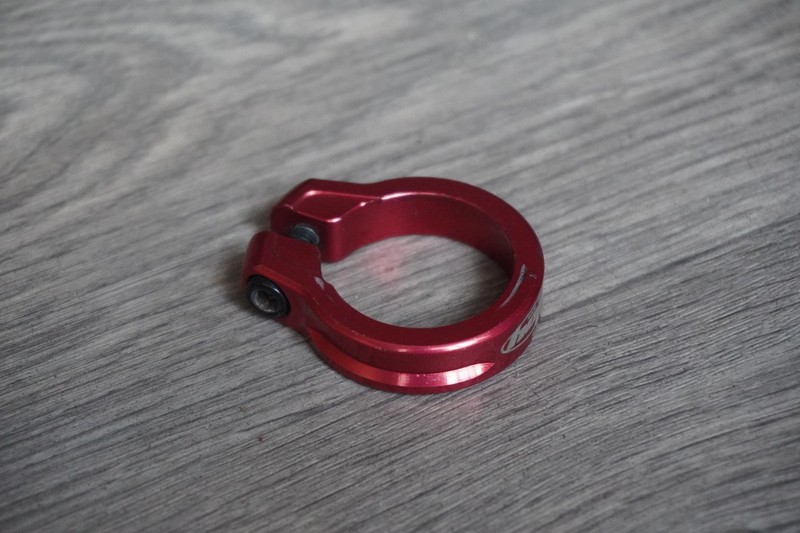 Hope Seatpost Clamp 31.8 Red Retro Screw Up Bolt On