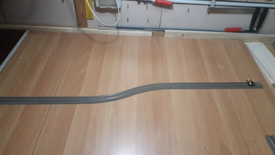 Binari Trix serie C. Scala H0 con massicciata - Immagine 3 di 4