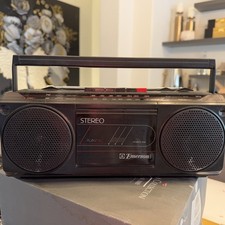 emerson portable stereo cassette Recorder player AM / FM 4c Batteries