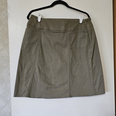 Chaus Green Skirt, Knee-length  Size 12