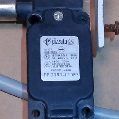 Pizzato VDE0660 Roller Limit Switch for sale online | eBay