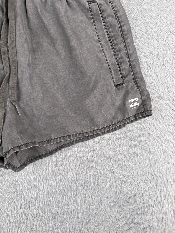 Pantalones Cortos Billabong Para Mujer Pequeños Gris Sudor Cintura Elástica Playa Caminata Correr Gimnasio 30x2 Foto 2 de 4