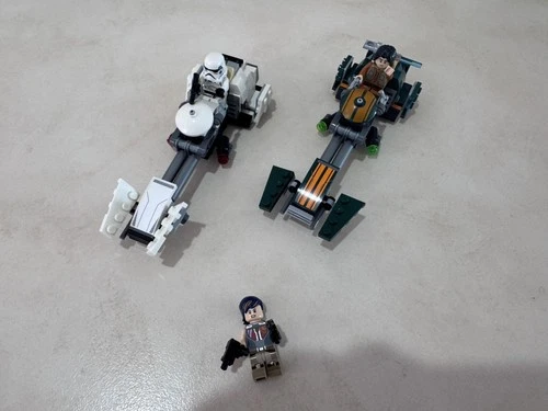 LEGO Star Wars: Ezra's Speeder Bike (75090)