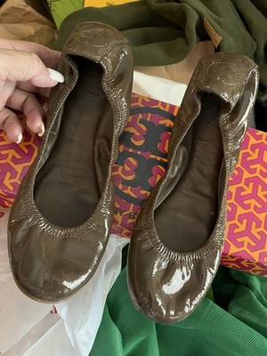 TORY BURCH~TT~LOGO EDDIE~PAT LEATHER SUPER COMFY WORK CASUAL BALLET FLAT SHOES