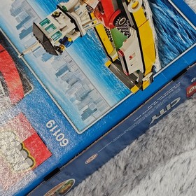 LEGO CITY: Ferry (60119) New - Sealed - Retired 2017 - MINT!