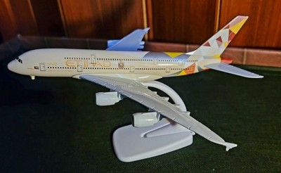 ETIHAD ARABISCHE EMIRATE  , FLUGZEUG MODELL , ca. 19 CM  , METALL, MIT STÄNDER