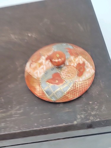 Antiguo azucarero japonés de porcelana Satsuma naranja oro pagoda gente ornamentado - Imagen 10 de 12
