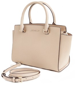 michael kors bisque purse