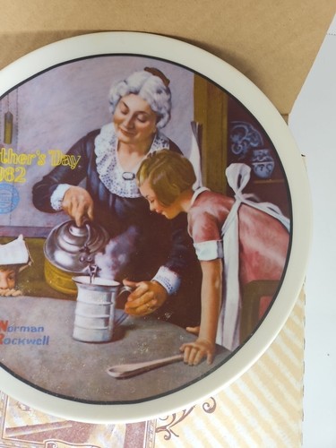 "The Cooking Lesson" By Norman Rockwell Collectors Plate Mothers Day 1982 - Picture 3 of 6