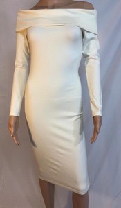 white off the shoulder long sleeve bodycon dress