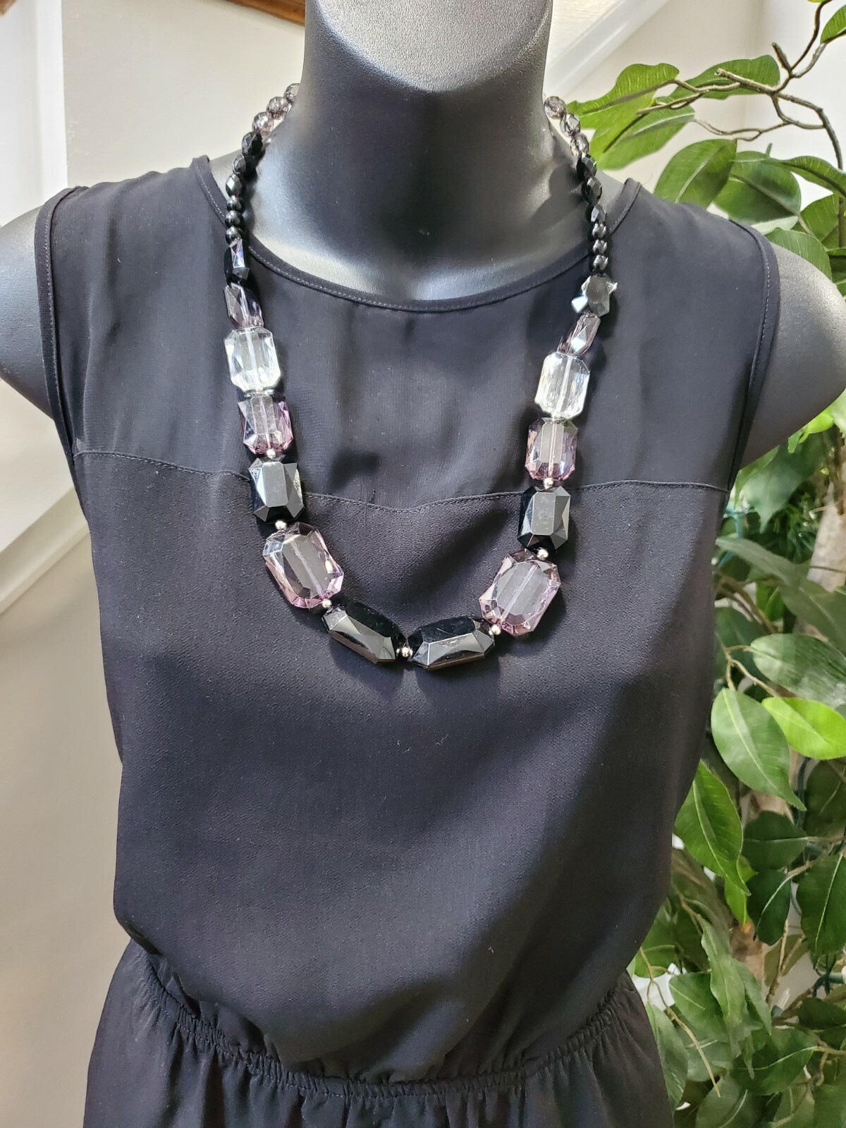 Forever 21 Women's Solid Black Polyester Sleevele… - image 2