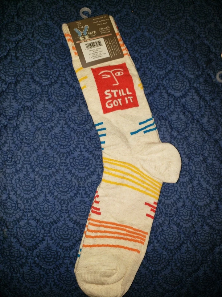 Calcetines Azul Q Para Hombre 2 Pares Crew "Still Got It" Zapato Talla 7 - 12 Crema Rayas Nuevos con Etiquetas Foto 2 de 2