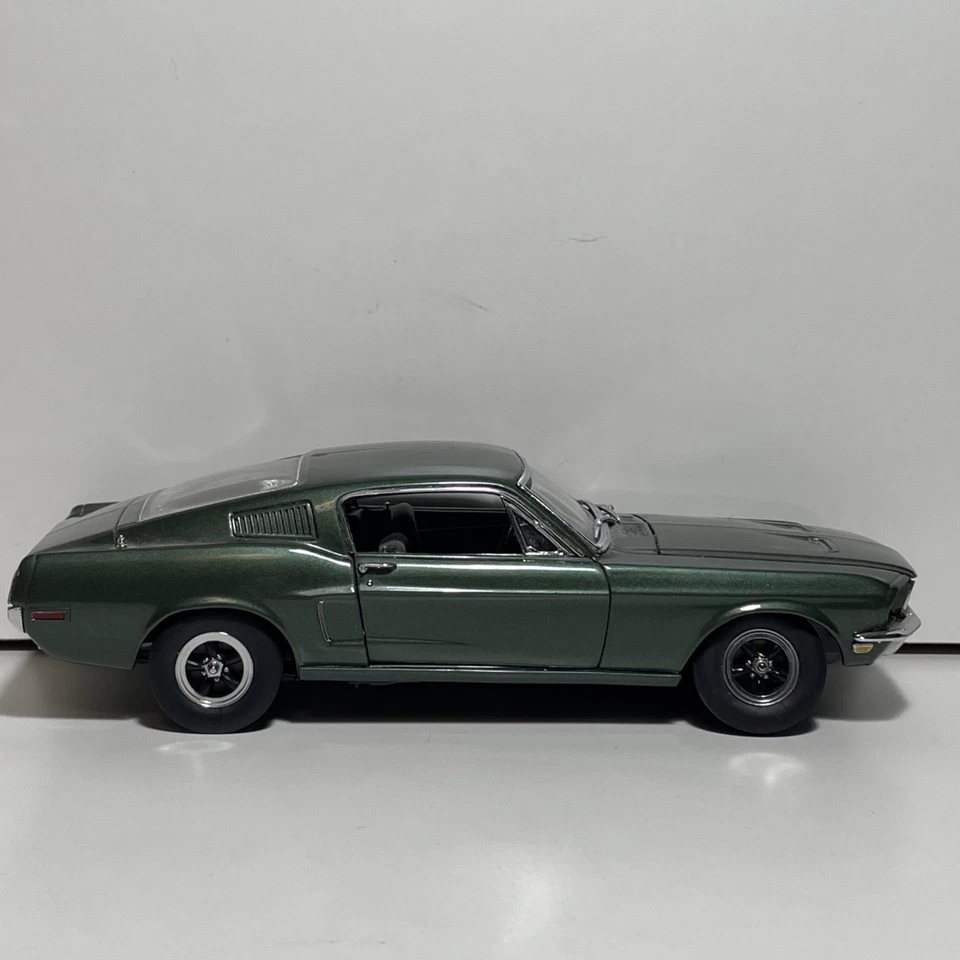 G052 Danbury Mint 1968 Ford Mustang GT Bullitt 1:24 Green No Box / Paper - Image 2 of 4