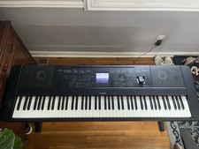 YAMAHA ELECTRIC ORGAN / DGX-660 / EXCELLENT CONDITION