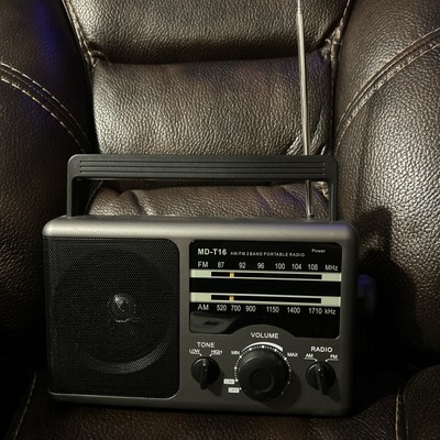 AM FM 2 Band Receiver Portable Radio Battery Operated Radio Speaker or ...