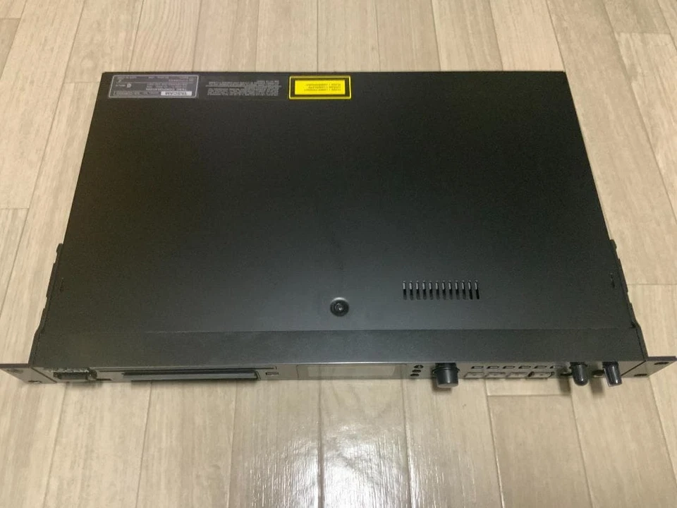 TASCAM SS-CDR200 Rackmount CD Recorder Used Studio Equipment - Image 2 of 4