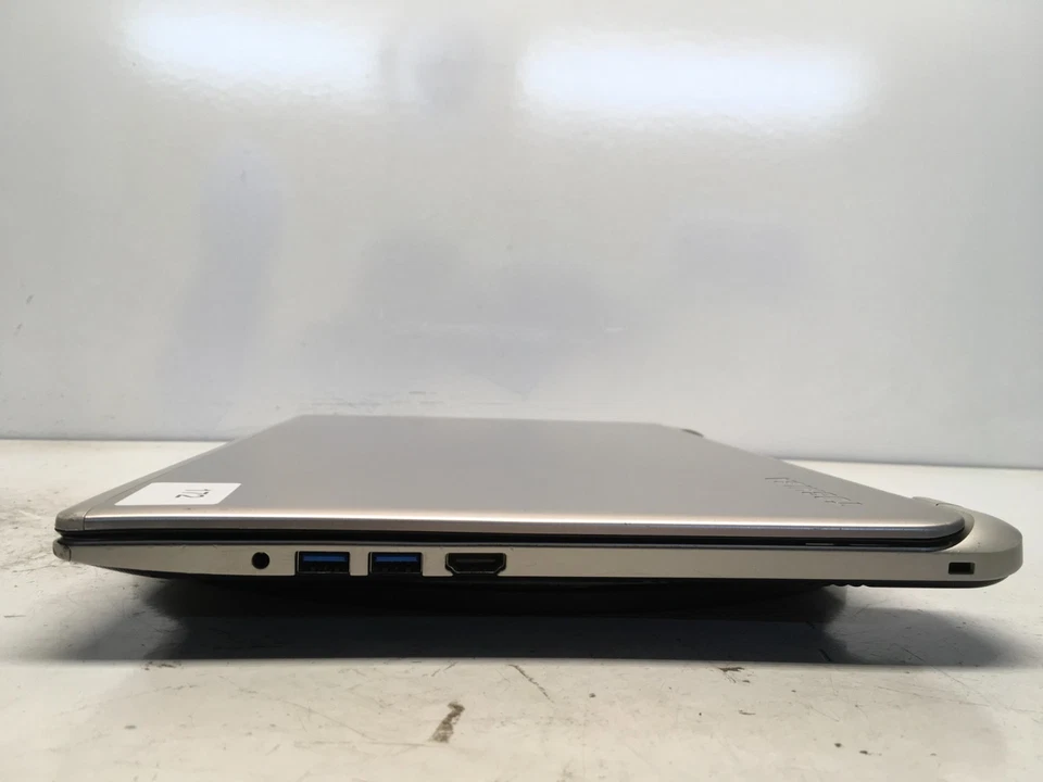 Toshiba Satellite S55-B5280 Intel i7-4510U 2 GHz 12 GB SIN DISCO DURO Foto 4 de 4