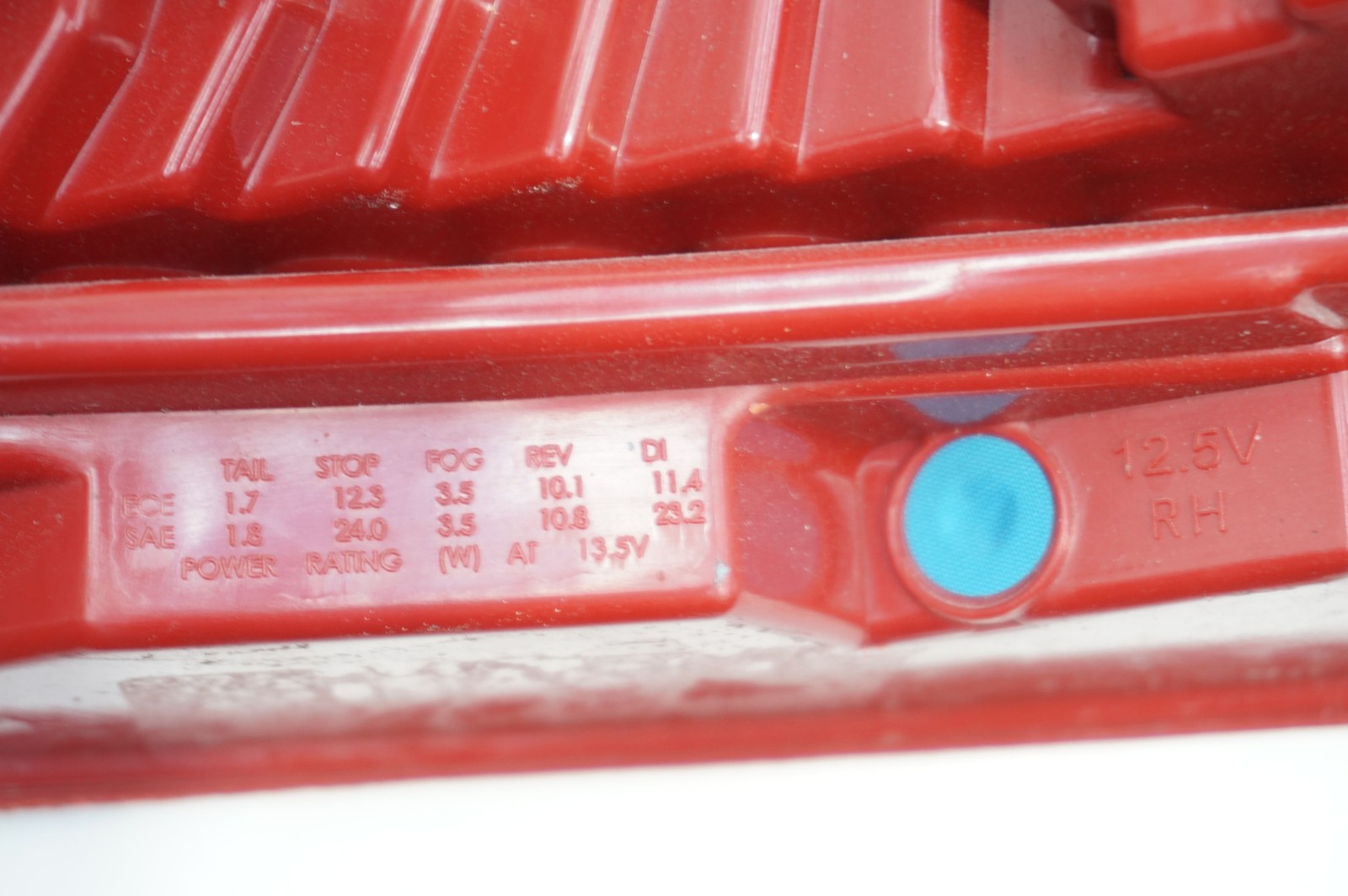 Aston Martin Vanquish 2013-2018 Rear Right Tail light P/N CD3313404BA