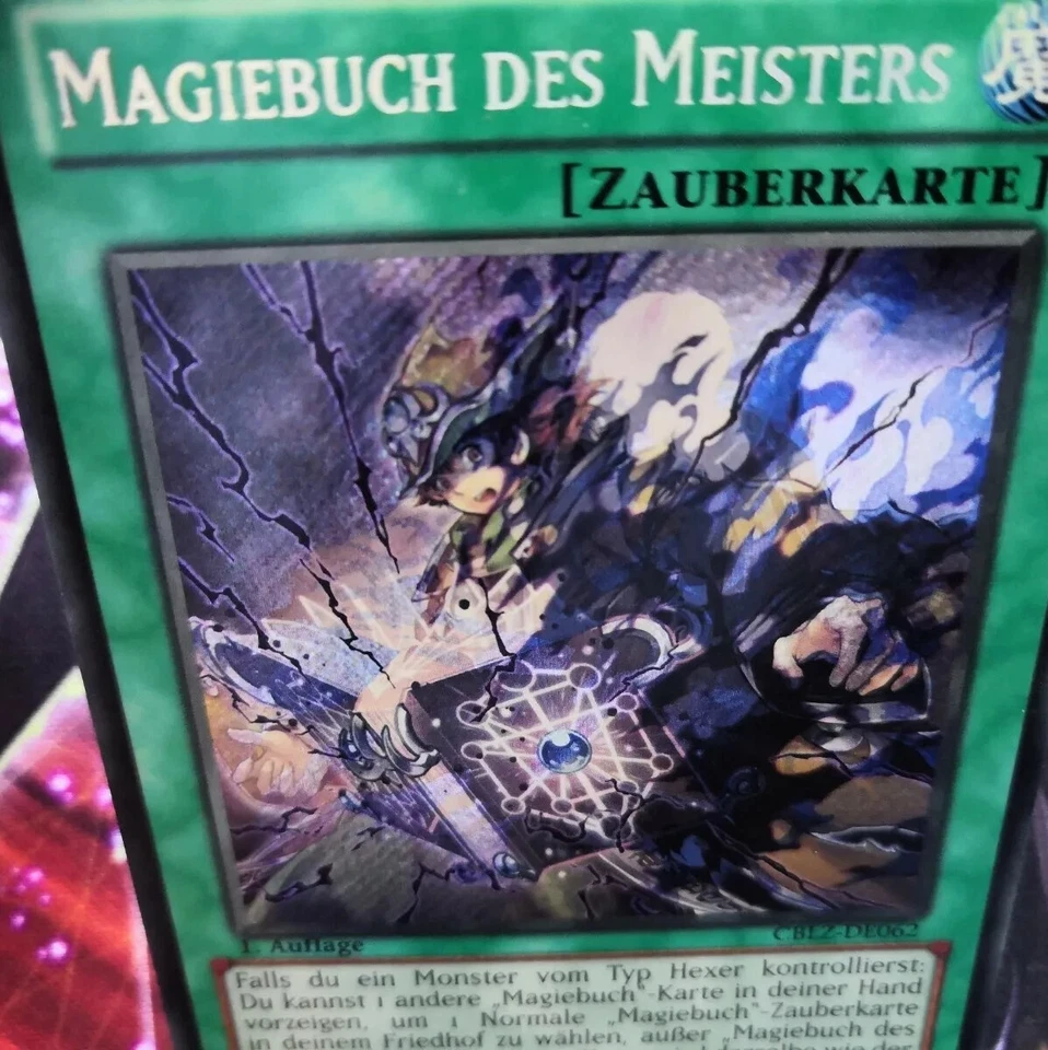 MISPRINT! MAGIEBUCH DES MEISTERS - CBLZ-DE062 Secret Rare / 1. Auflage Medraut - Bild 3 von 4
