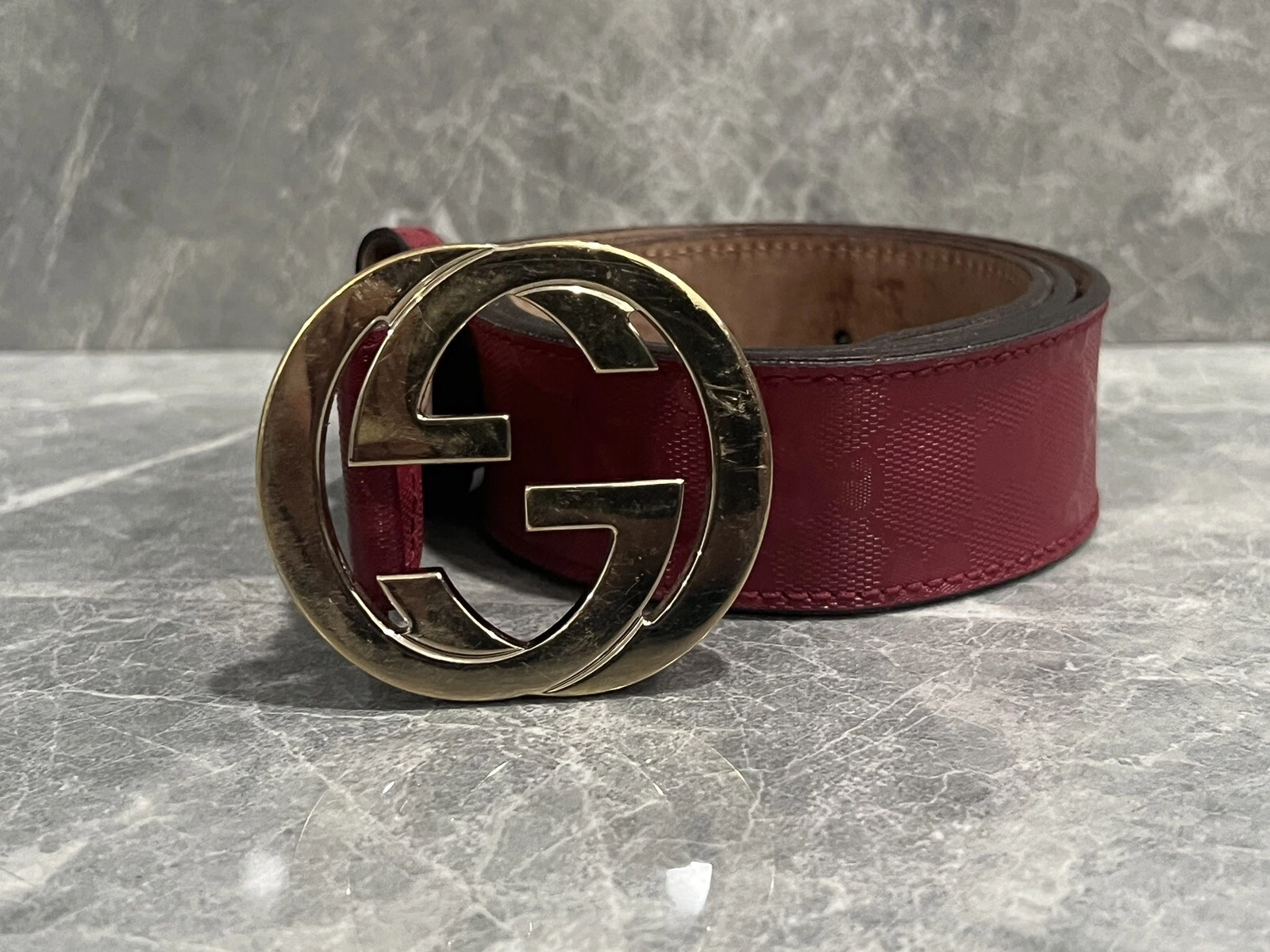 Rare ceinture vintage monogramme rouge Gucci imbriquée or taille 80/32