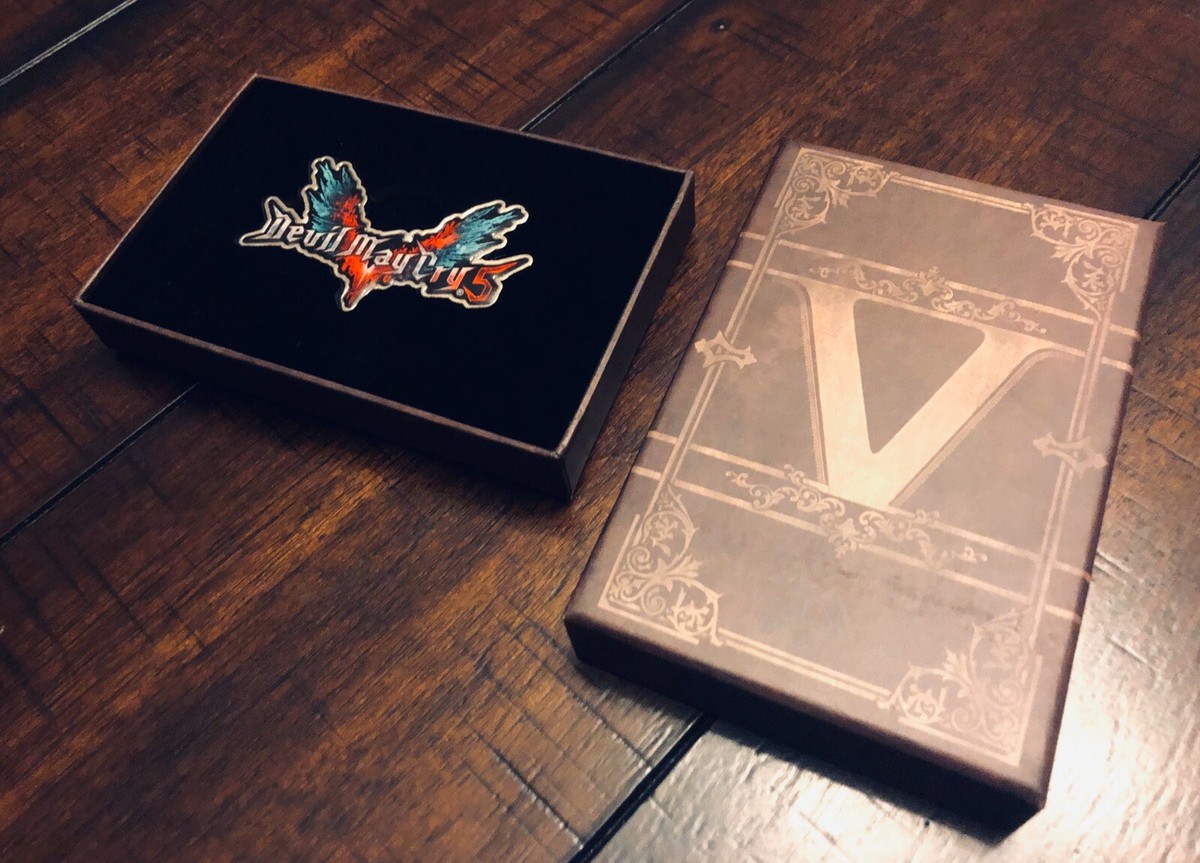 NEW DEVIL MAY CRY 5 Collector's Edition Premium Logo Pin in Gift