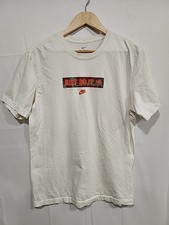The Nike Tee Unisex Size M, Offwhite Short Sleeve "Just Do It" Motto Print