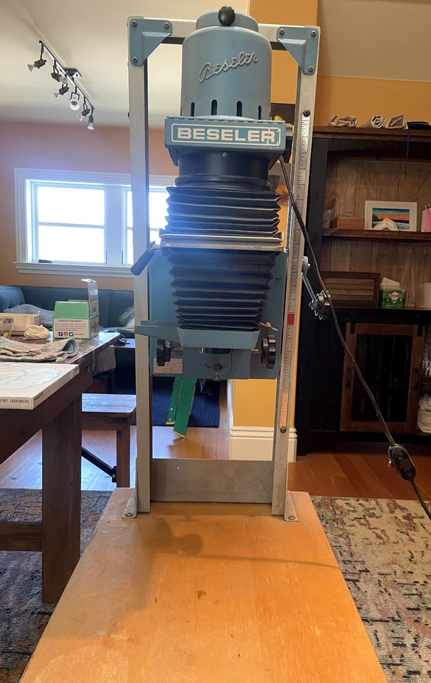 AMPLIADOR DE FOTOS BESELER 23C SERIE II CUARTO OSCURO CON LENTE 50 mm Foto 2 de 2