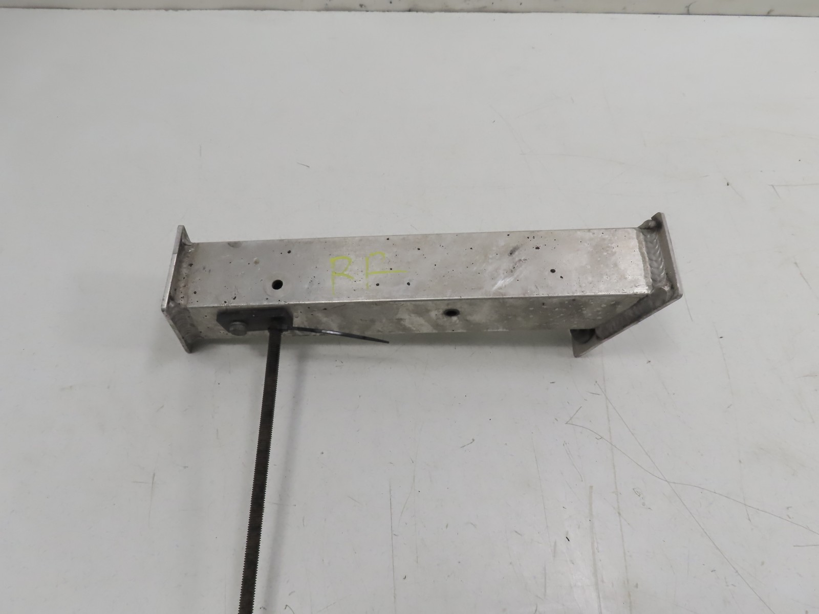 06 Lamborghini Gallardo #1310 Bracket, Bumper Mount Support Upper Taillight RH 4