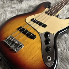 Fender 60th Anniversary American Jazz Bass 3 Color Sunburst With Hard Cas