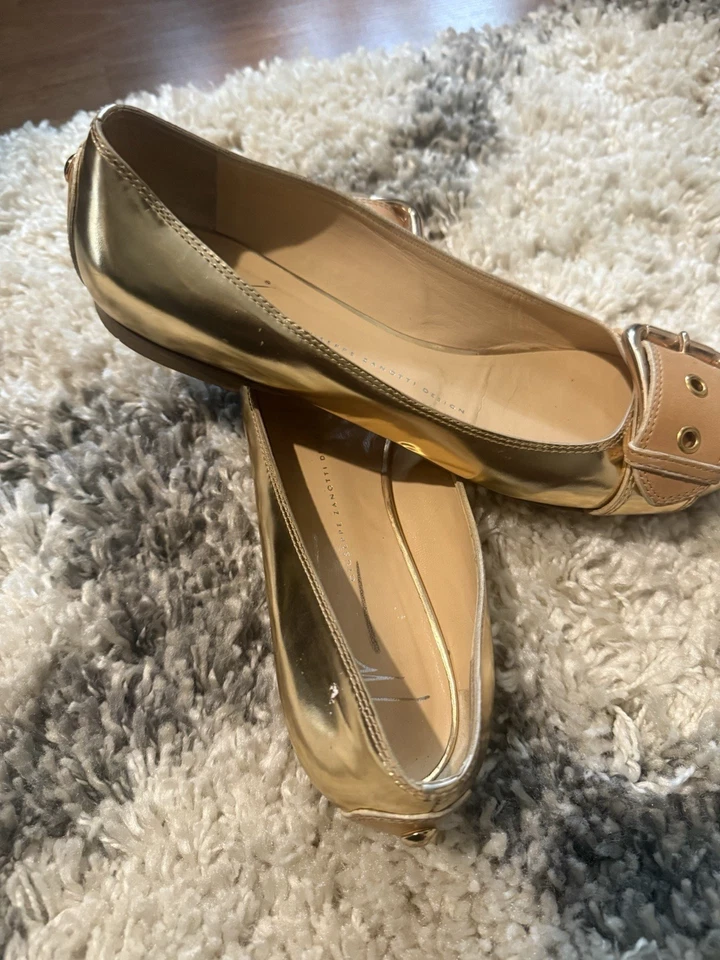 Giuseppe Zanotti Espejo Metálico Oro Rosa Hebilla Ballet Pisos N5871 Talla 38 Foto 4 de 4