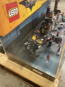 The LEGO Batman Movie 70905 & 70903 & 70912 2016 Store Display Rare