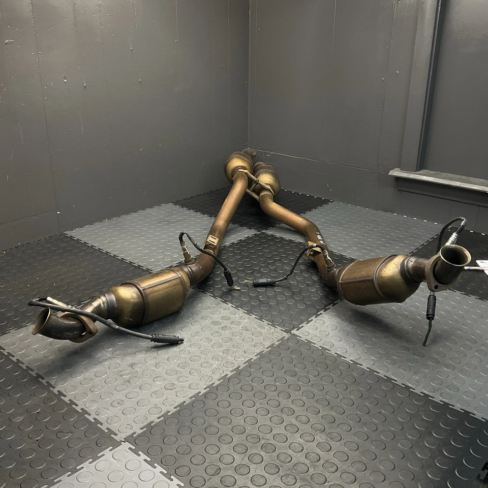 2003-2006 Mercedes S430 conjunto de pares conversor catalítico de escape com sensores O2 fabricante de equipamento original - Imagem 3 de 4
