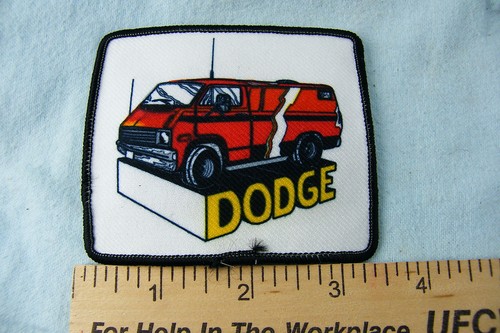 PATCH VINTAGE RED DODGE VAN 3.5" X 3" - Bild 1 von 2