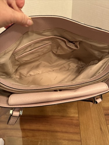 Soft Pedal Pink Guess Faux Pebbled Leather Purse - Picture 8 of 14