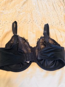 Wacoal Chic Full Figure Underwire Bra Black