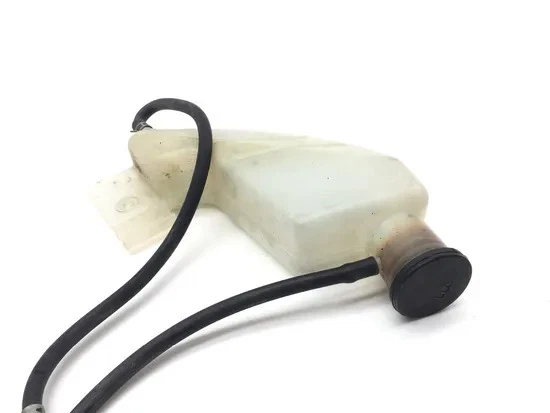 Tanque de desbordamiento del radiador del motor 2003 Suzuki Vstrom 1000 DL1000 3379 Foto 2 de 3